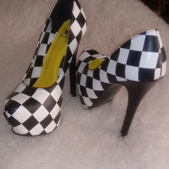 New super fun heels - Picture 5 of 8